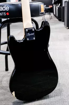 Squier - Sonic Bronco Bass, Laurel Fingerboard - Black 2